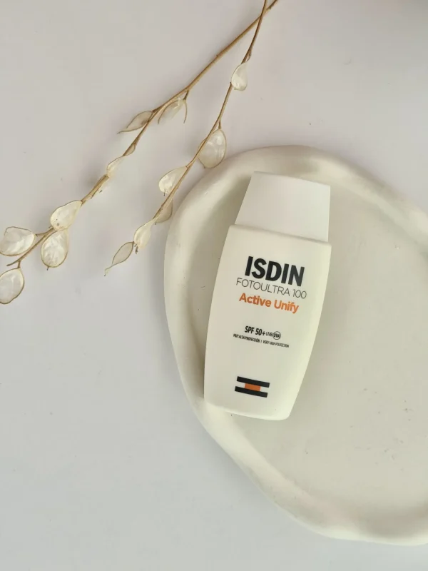 ضد آفتاب ضدلک اکتیو یونیفای بی رنگ ایزدین  Isdin Active Unify Fusion